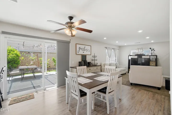 17_dining area