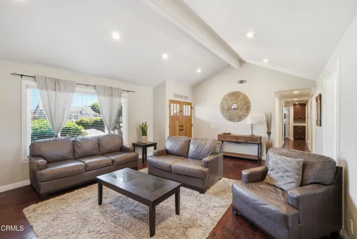 11_living room