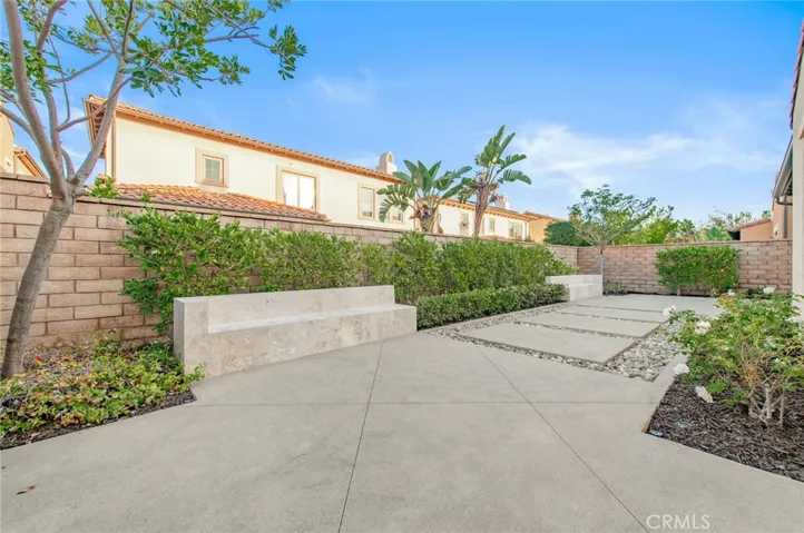 8 Last Bloom, Irvine, California 92602