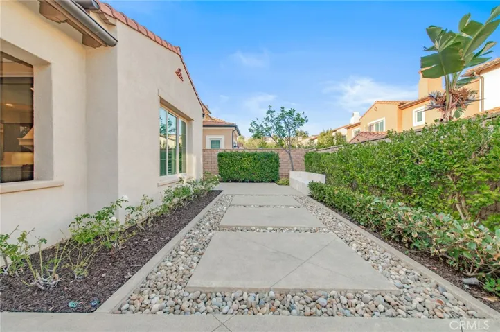 8 Last Bloom, Irvine, California 92602