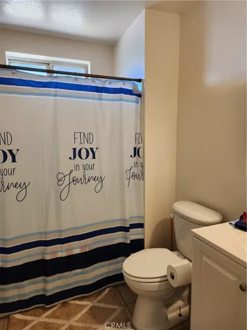 1 bathroom