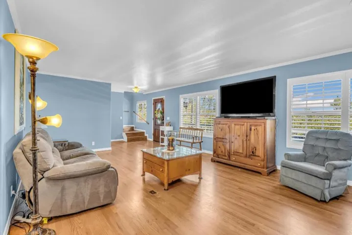 425 Via Del Rey, Monterey, California 93940