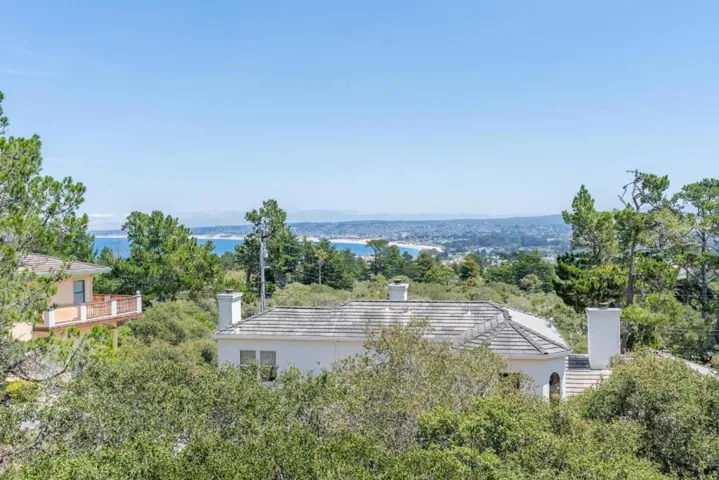 425 Via Del Rey, Monterey, California 93940