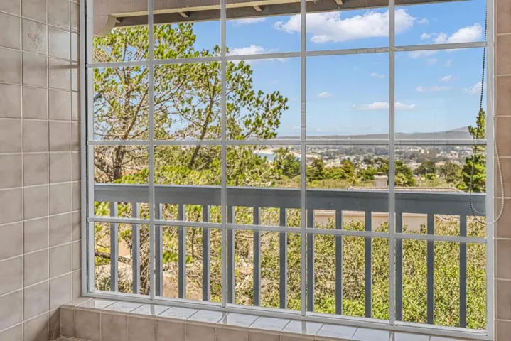 425 Via Del Rey, Monterey, California 93940