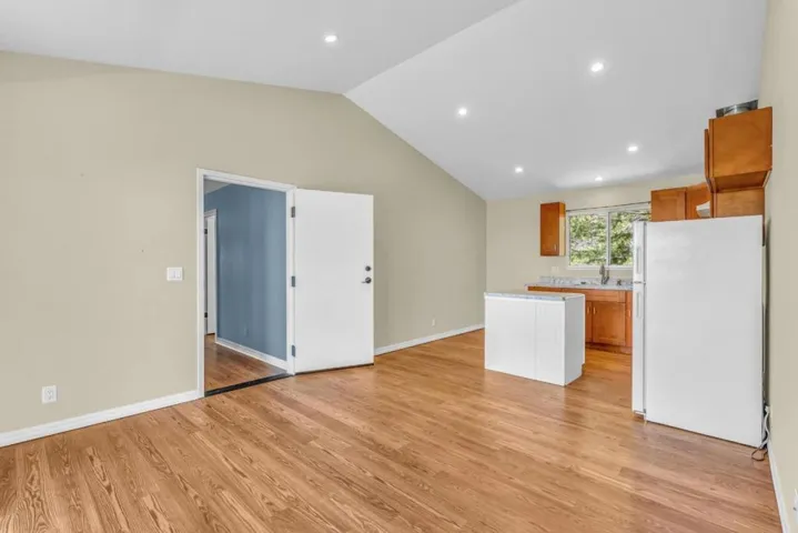 425 Via Del Rey, Monterey, California 93940