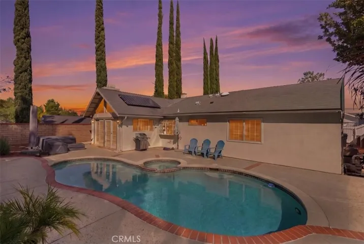 Virtually enhanced pool area