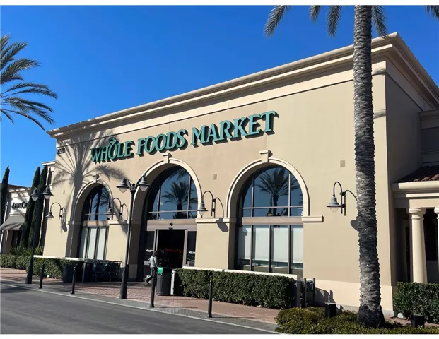 Nearby Los Olivos Shopping Center, including restaurants, banks, and Whole Foods