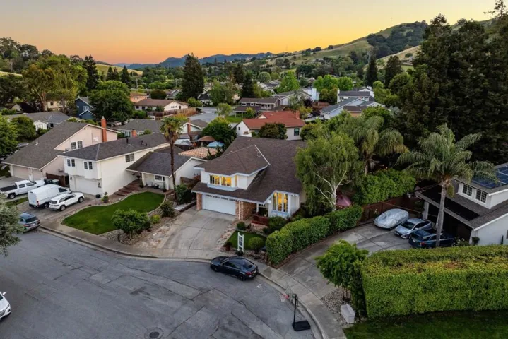16761 Dry Creek Court, Morgan Hill, California 95037