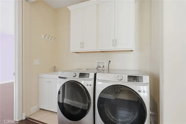 7608 Ani Way, North Hollywood, California 91605
