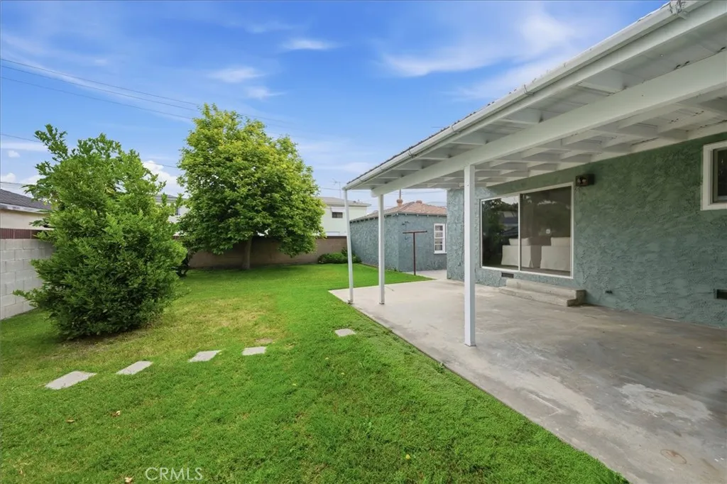 Oversized grassy yard