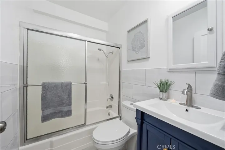 Remodeled full bath
