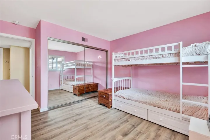 5802 Snowden, Lakewood, California 90713