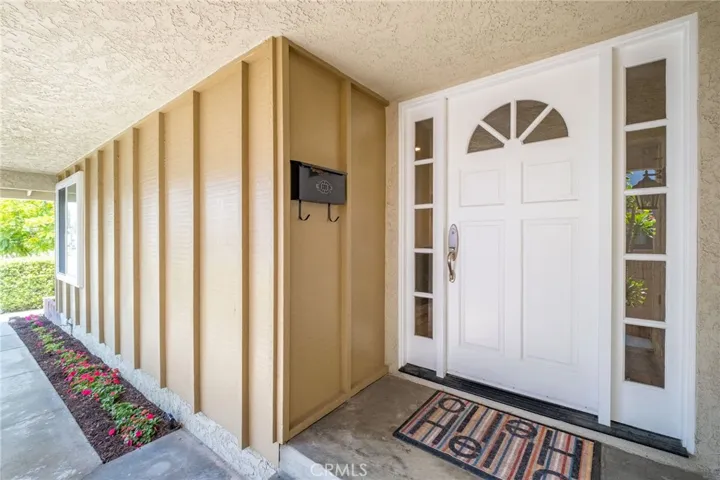 5802 Snowden, Lakewood, California 90713