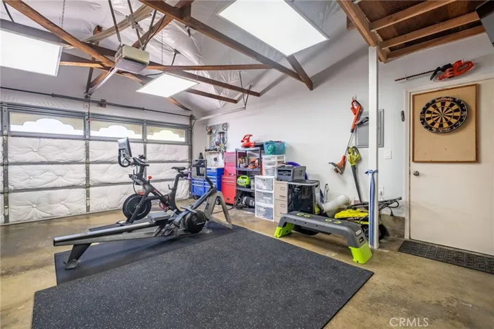 5802 Snowden, Lakewood, California 90713