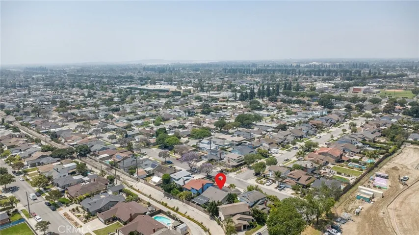 5802 Snowden, Lakewood, California 90713