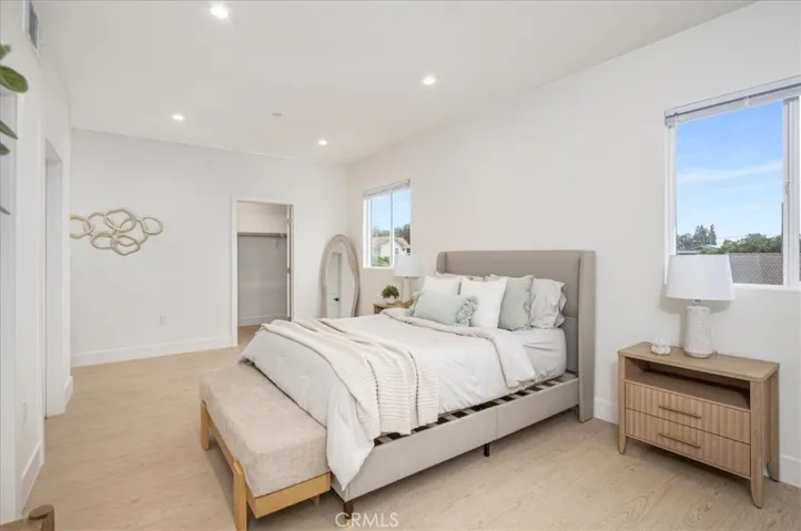 16619 Lake Avenue, Paramount, California 90723