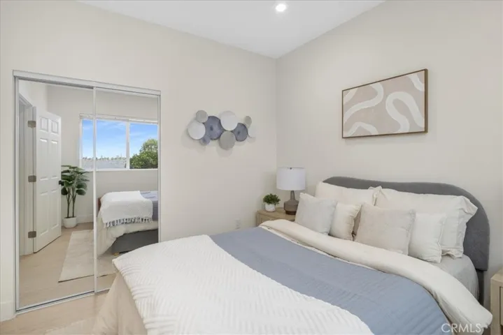 16619 Lake Avenue, Paramount, California 90723