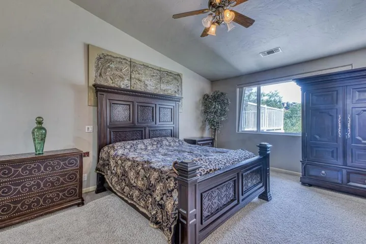 8213 Bass Point, Bradley, California 93426