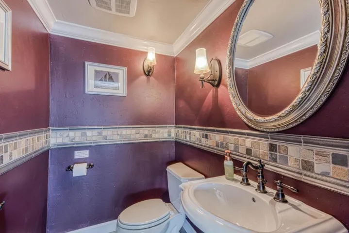 8213 Bass Point, Bradley, California 93426