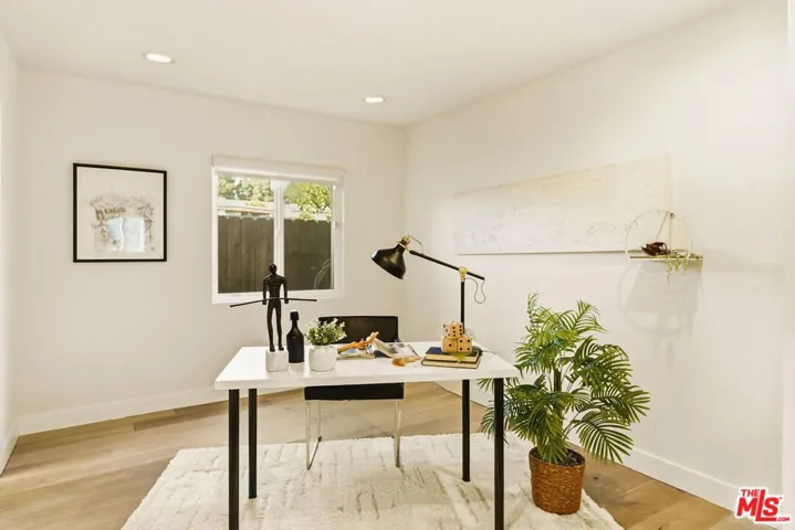 1026 S Windsor Boulevard, Los Angeles, California 90019