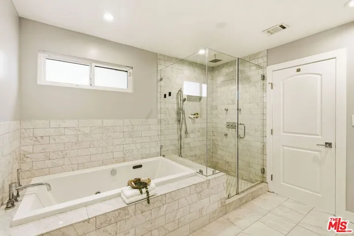 1026 S Windsor Boulevard, Los Angeles, California 90019