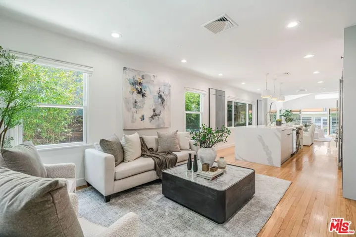 2628 32nd Street, Santa Monica, California 90405