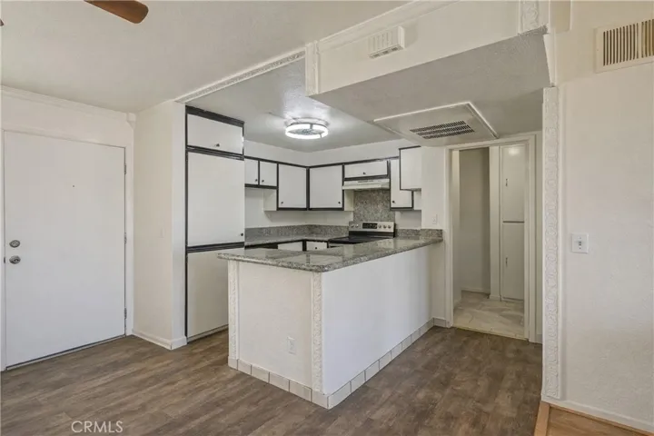 15000 Downey 337, Paramount, California 90723