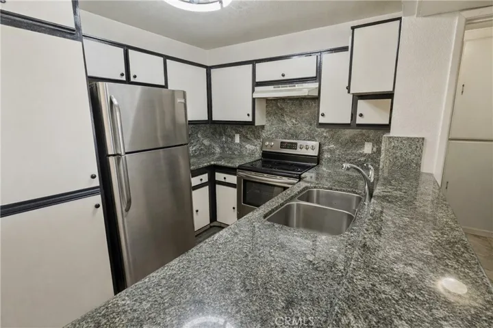 15000 Downey 337, Paramount, California 90723
