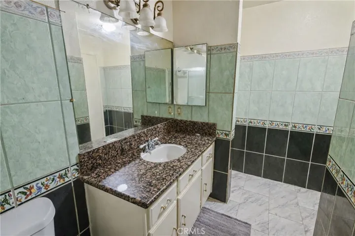 15000 Downey 337, Paramount, California 90723