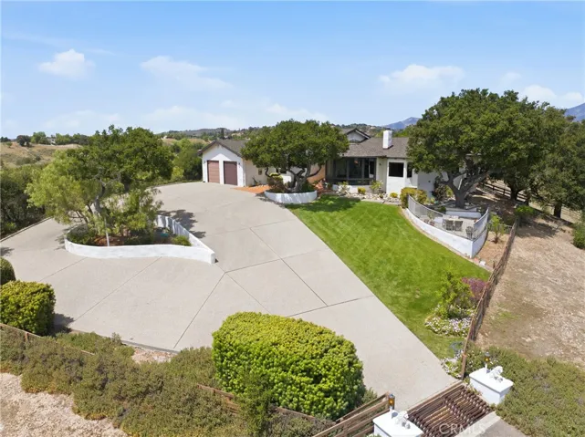 Private hilltop Estate