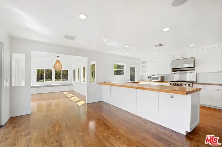6644 Wildlife Road, Malibu, California 90265