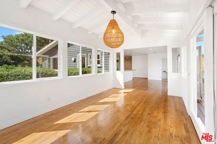 6644 Wildlife Road, Malibu, California 90265