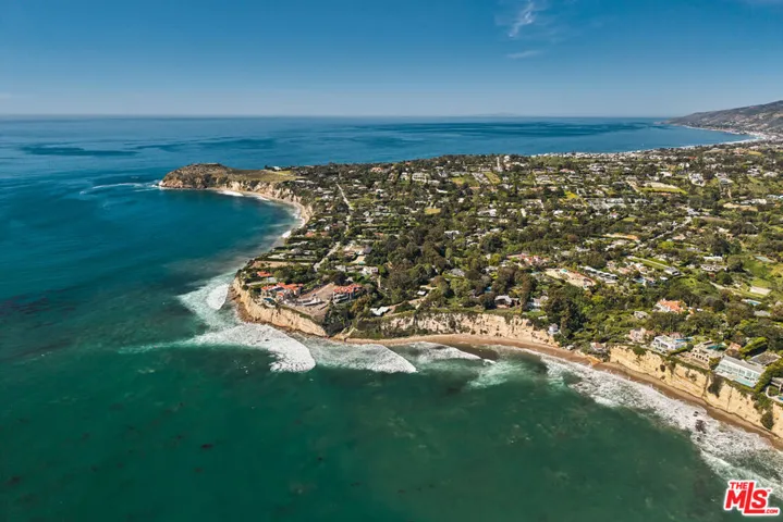 6644 Wildlife Road, Malibu, California 90265