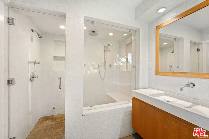 6644 Wildlife Road, Malibu, California 90265