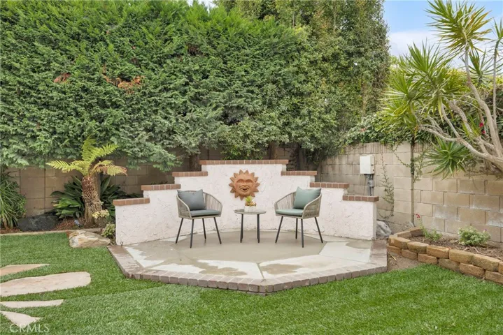 8792 Baywood Drive, Huntington Beach, California 92646