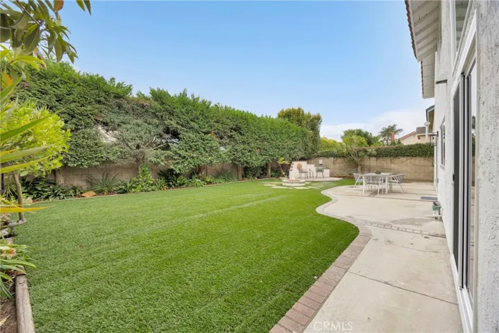 8792 Baywood Drive, Huntington Beach, California 92646