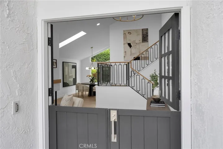 Double Dutch door entry