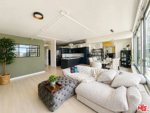 1100 S Hope Street 712, Los Angeles, California 90015