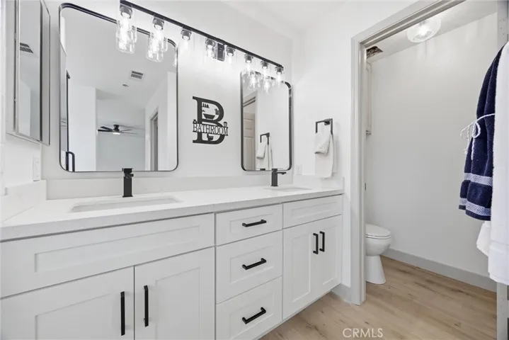 6105 Kettlerock Mountain Court, Bakersfield, California 93313