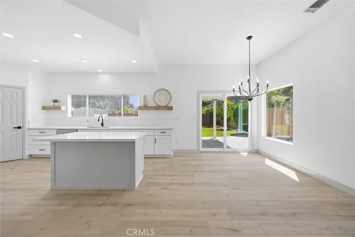 6105 Kettlerock Mountain Court, Bakersfield, California 93313