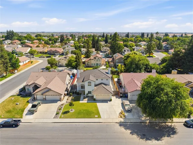 6105 Kettlerock Mountain Court, Bakersfield, California 93313