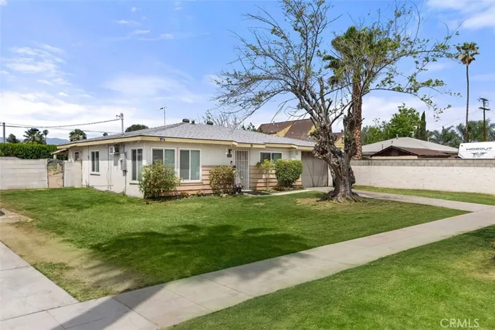 9721 Indiana Avenue, Riverside, California 92503