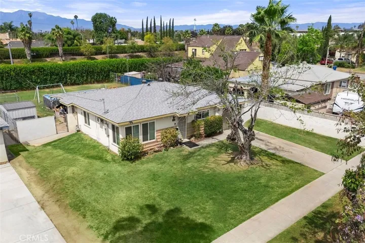 9721 Indiana Avenue, Riverside, California 92503