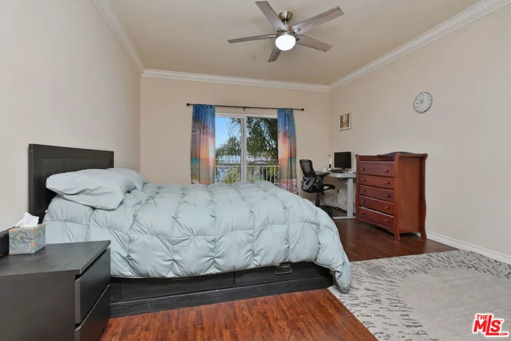 14315 Magnolia Boulevard 101, Sherman Oaks, California 91423