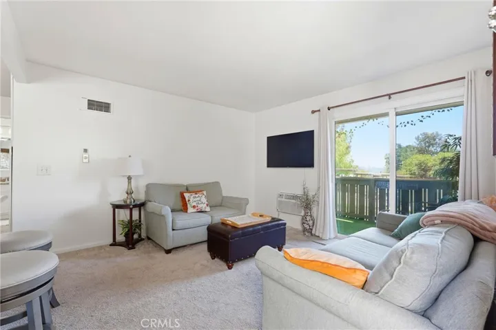 Living room 3