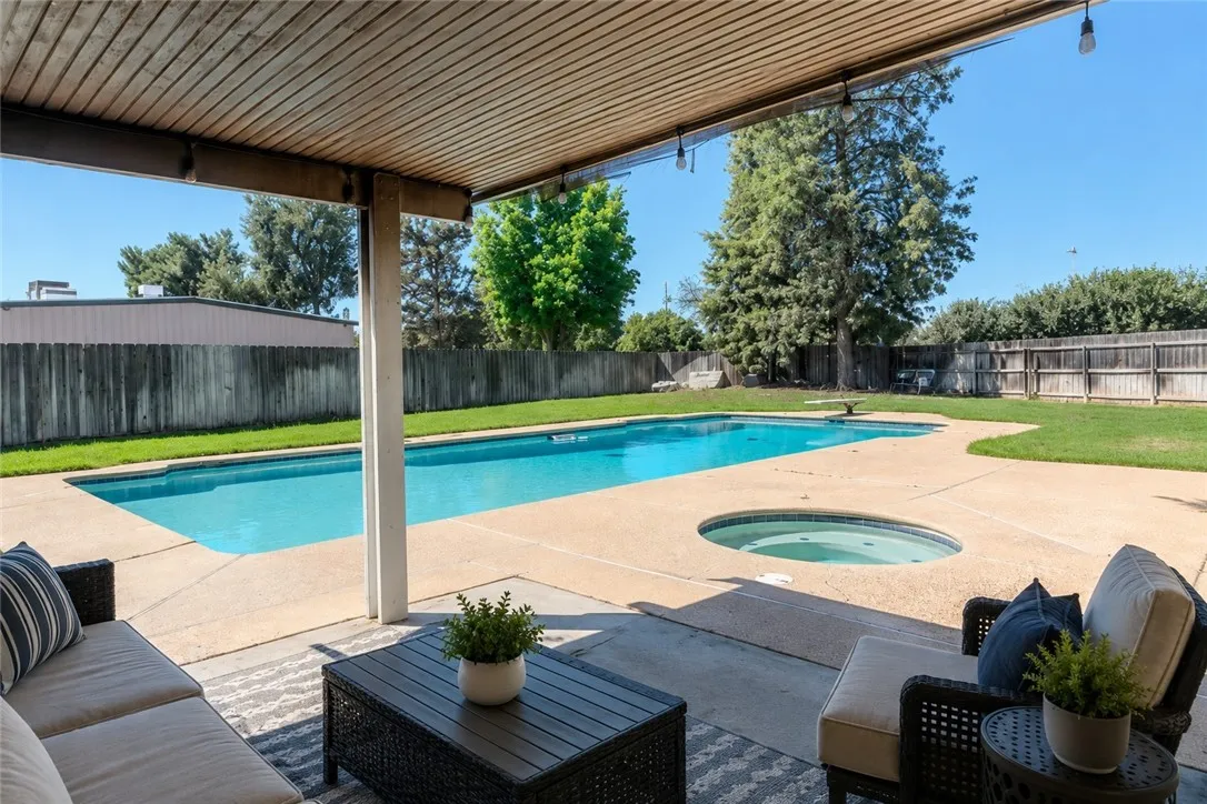 1042 Robinson Court, Hanford, California 93230 — photo 5