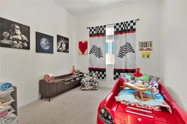 Office / Den Space or Flexible Room