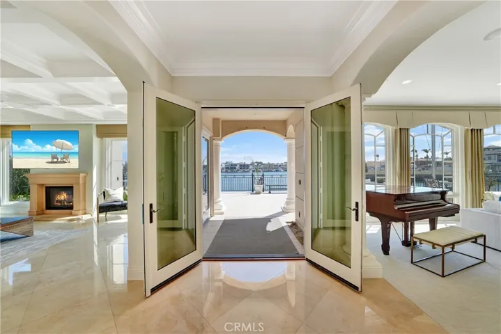 3352 Bounty, Huntington Beach, California 92649