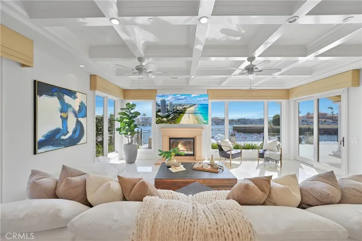 3352 Bounty, Huntington Beach, California 92649