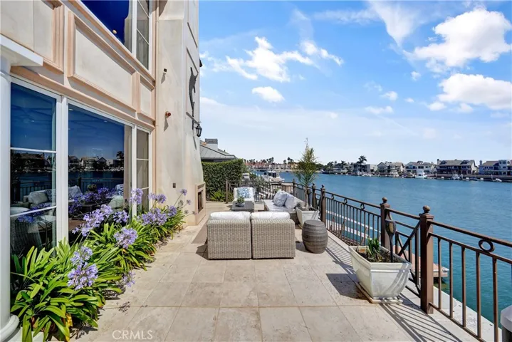 3352 Bounty, Huntington Beach, California 92649